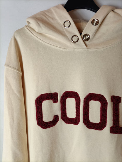 INDIRA. Beige hooded sweatshirt with letters. YOU