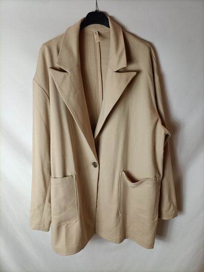 NAP. Beige oversized Ts blazer