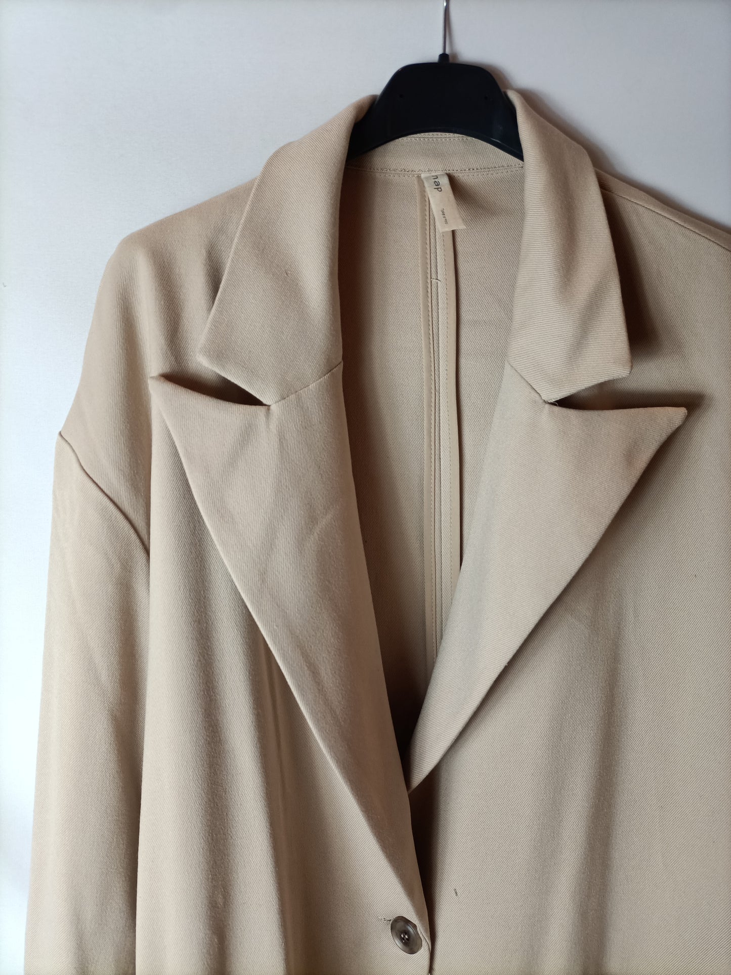 NAP. Beige oversized Ts blazer