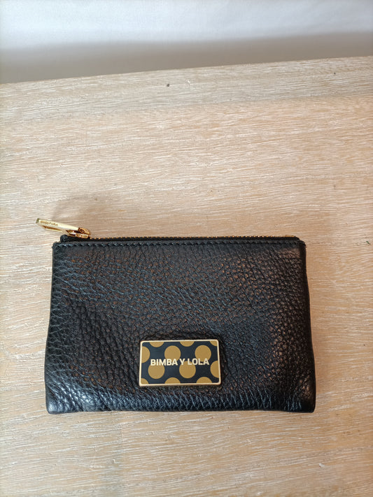 BIMBA Y LOLA. Black leather card holder