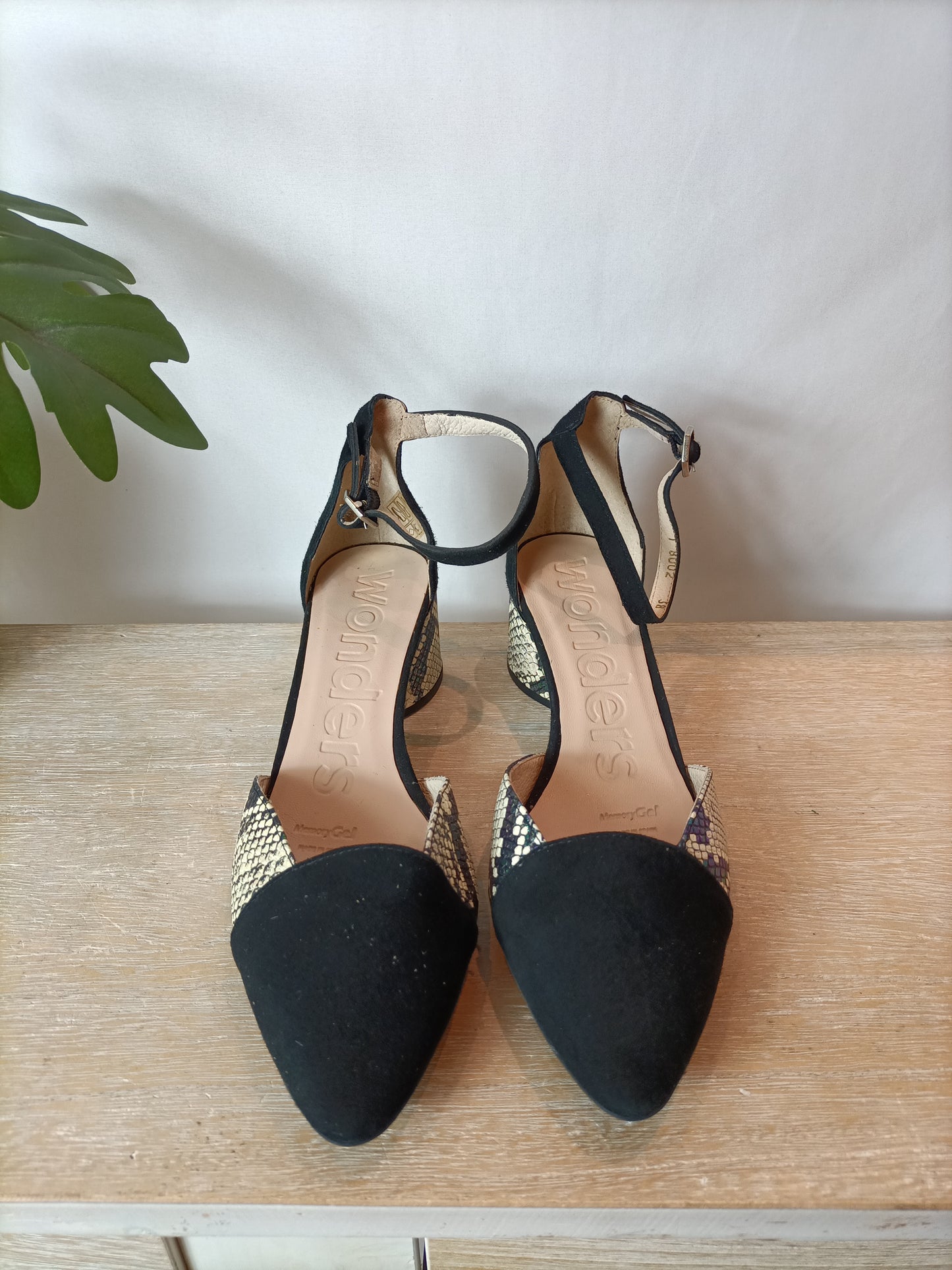 WONDERS. Zapatos doble textura T.38