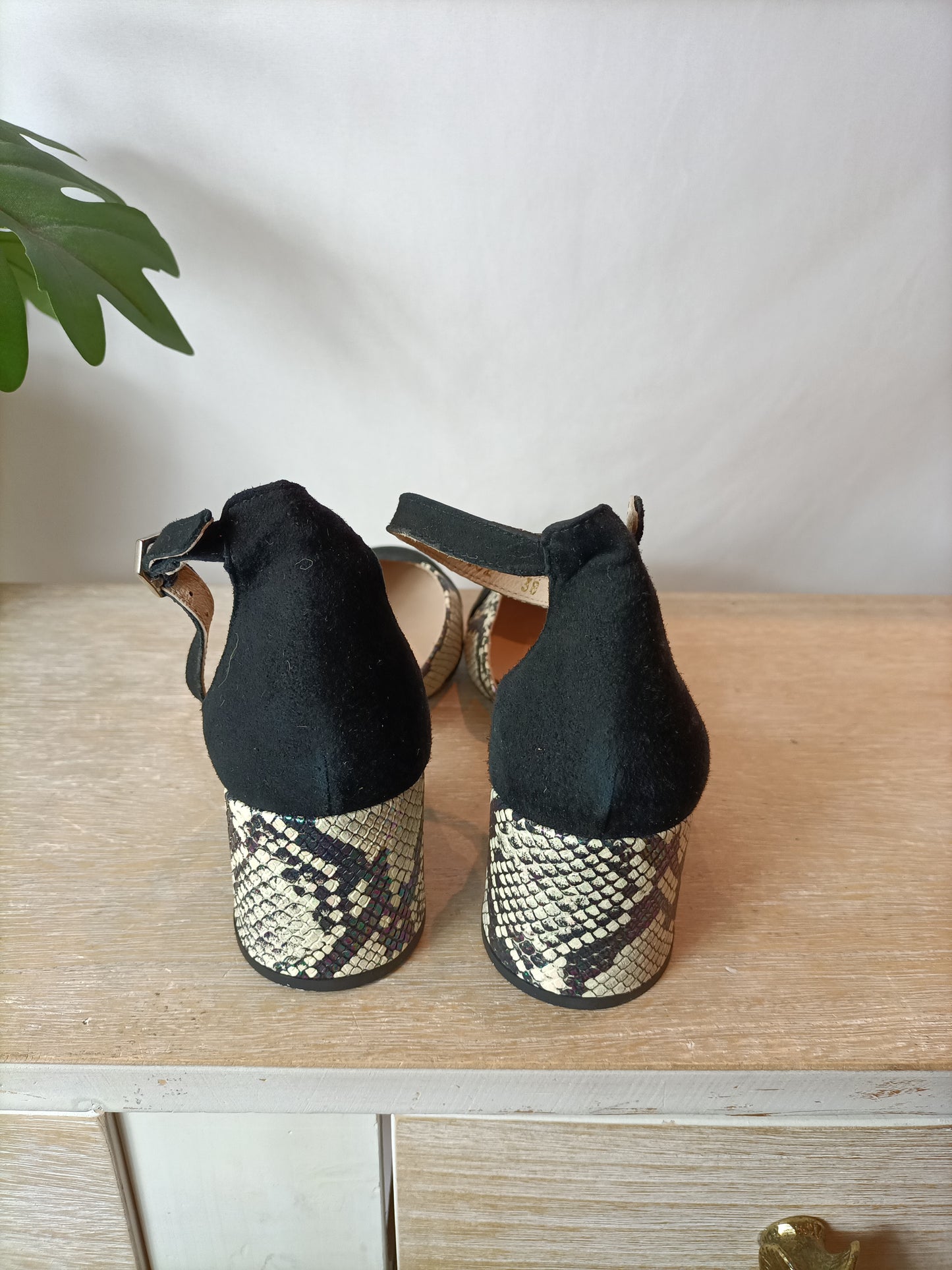 WONDERS. Zapatos doble textura T.38