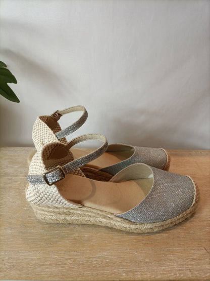LA VIDA ROSA. Cuñas esparto plateadas T.38