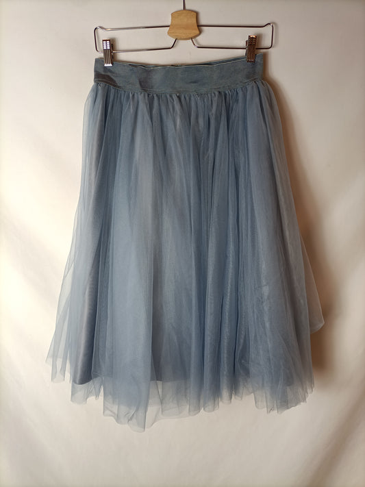 FLOWER BY CHARM'S. Light blue tulle skirt. TS/M