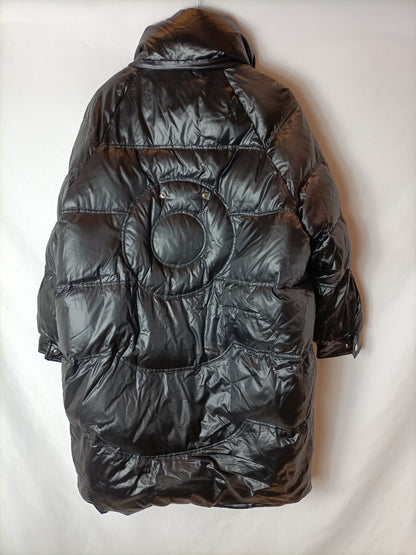 MICAICHSTUDIOS. Oversized black feathers. T.S.