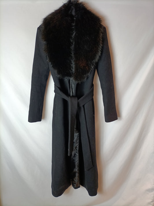 MANGO. Long black coat. TS