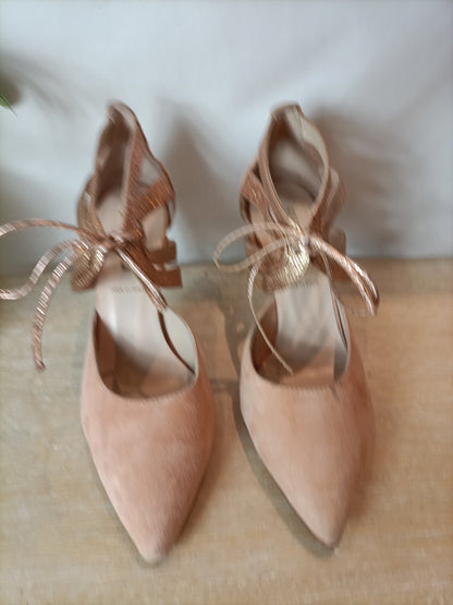 JHESU. Tacones doble textura . T 38