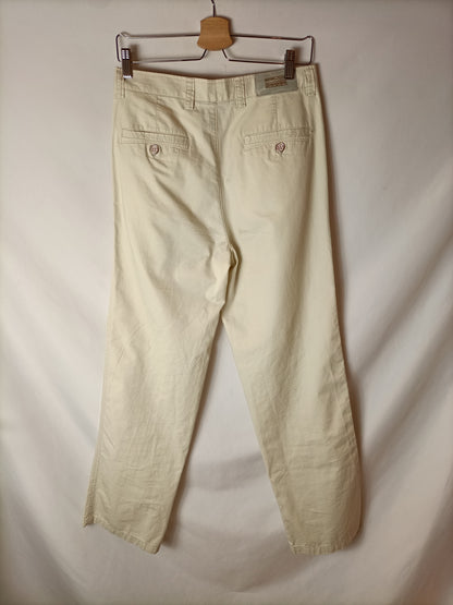 OTRAS. Pantalón beige anchos. T. 38