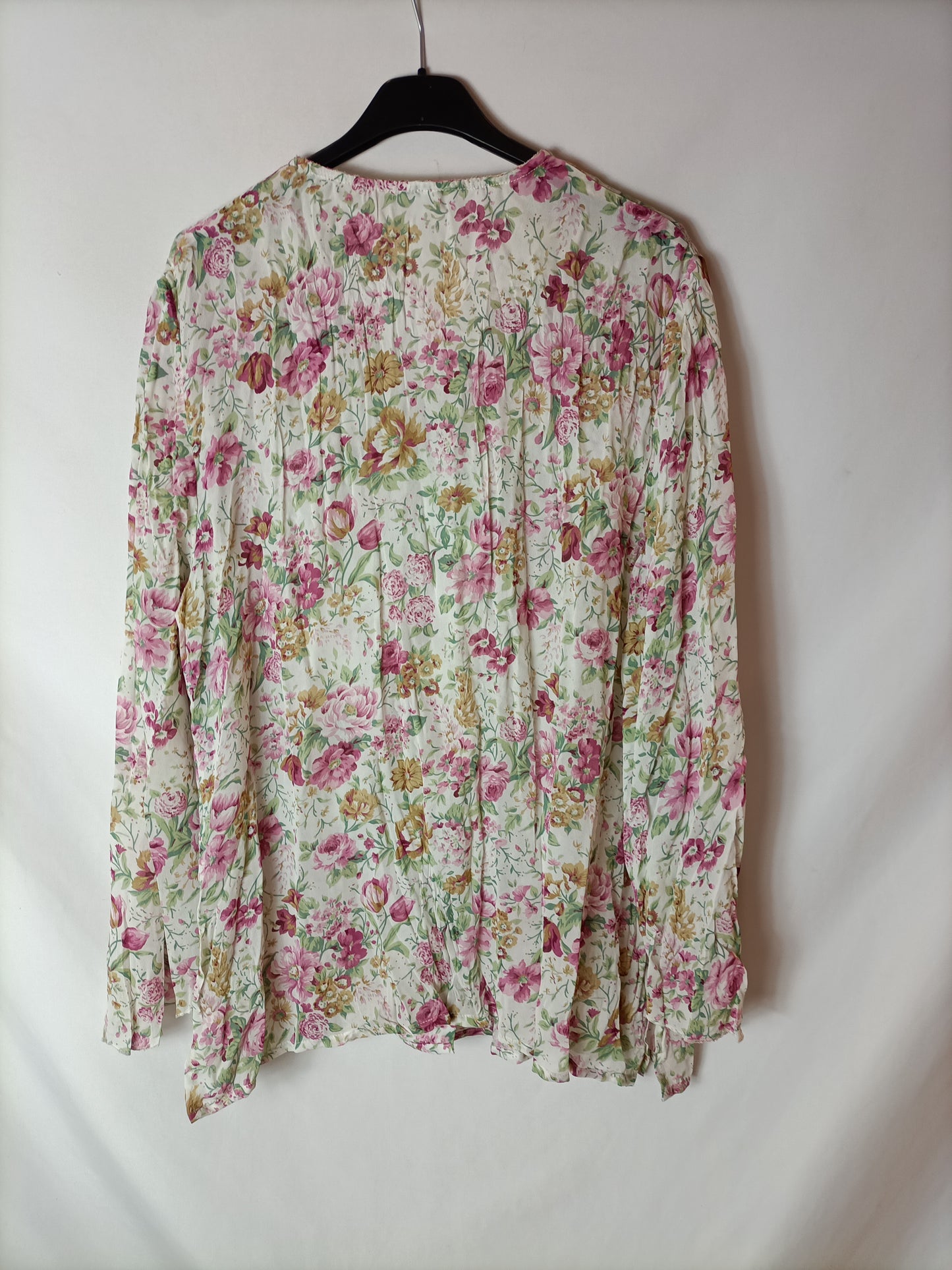 OTRAS. Blusa flores beige T.u(l)