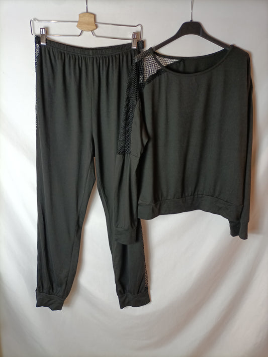 OTHERS. Total black look Tl grid