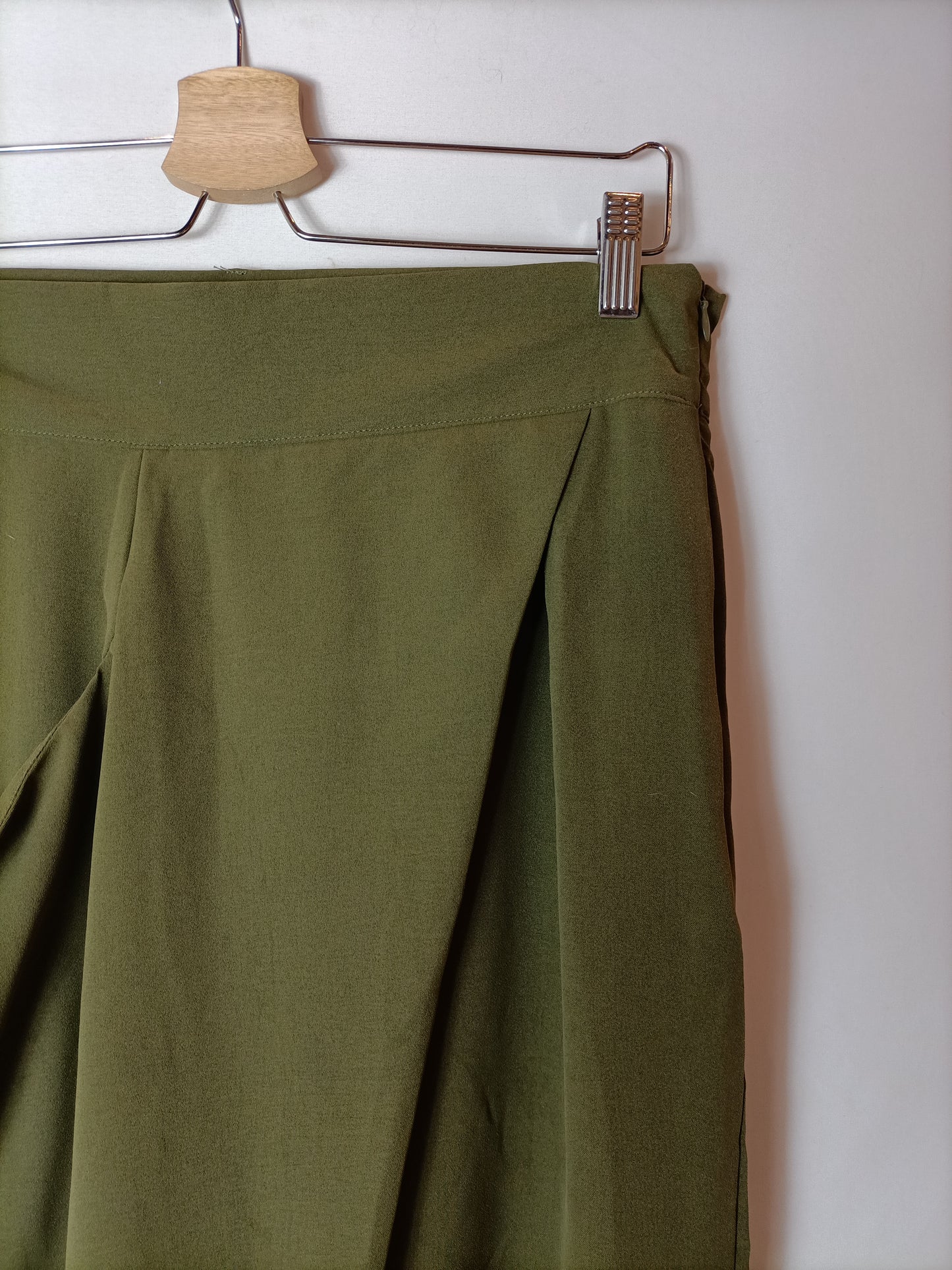 SHEIN. Pantalón fluido verdes T.xl