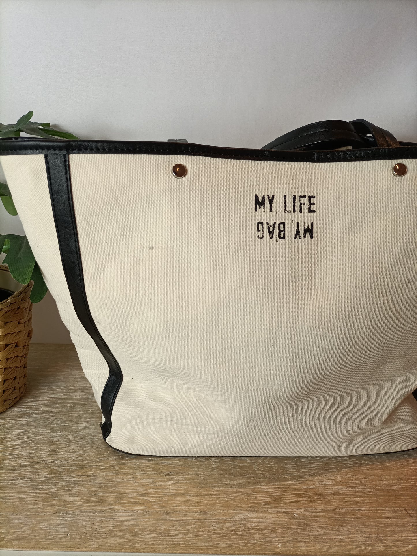 ZARA. Bolso beige shopper