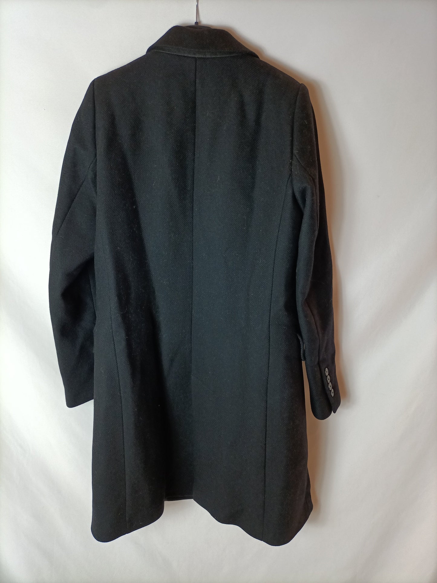 ZARA. Classic black coat. TM