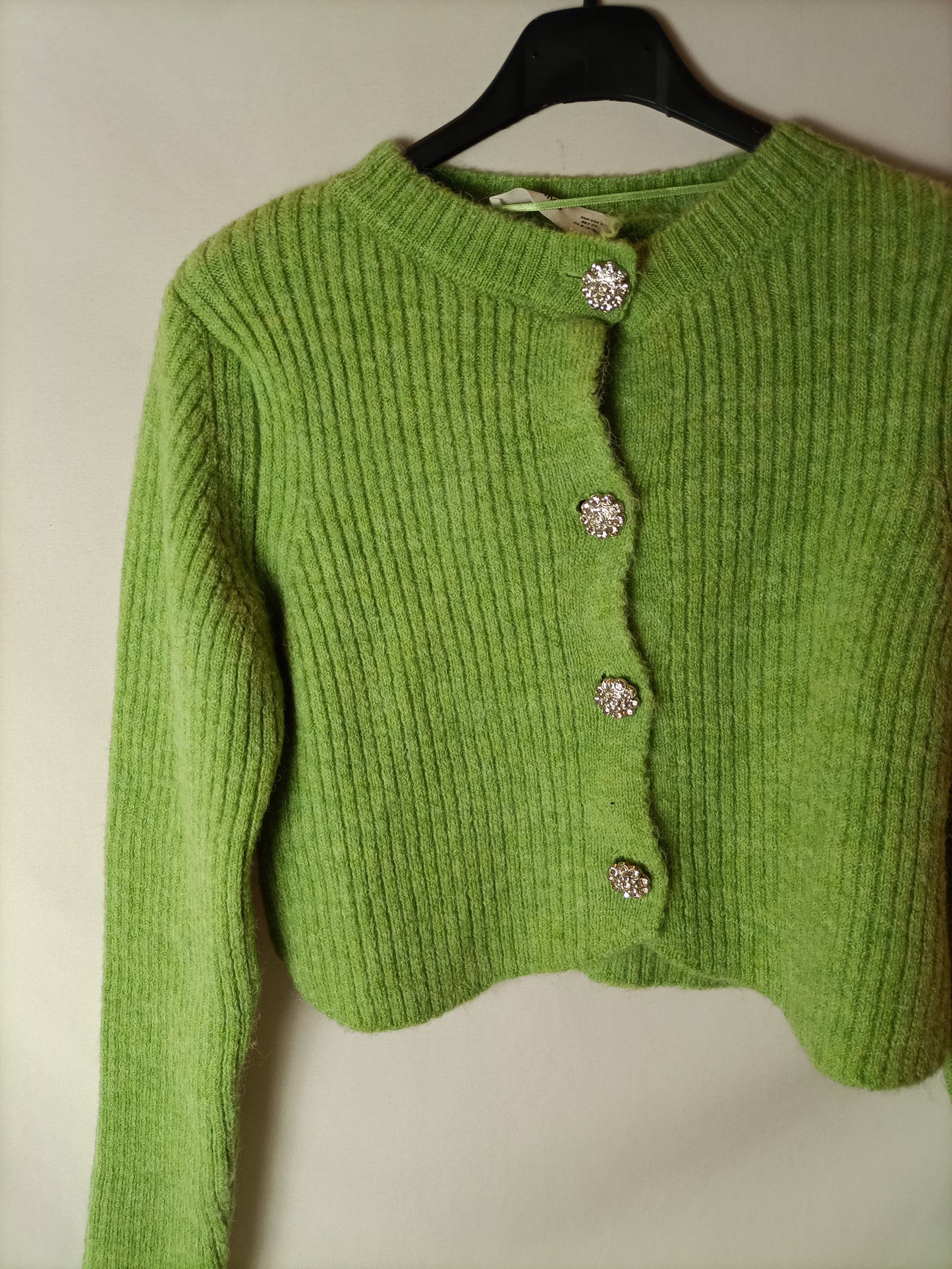 MANGO. Cárdigan crop botones. T S