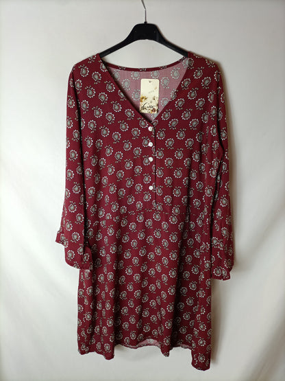 LETIZ. Vestido burdeos estampado. T U (m/l)