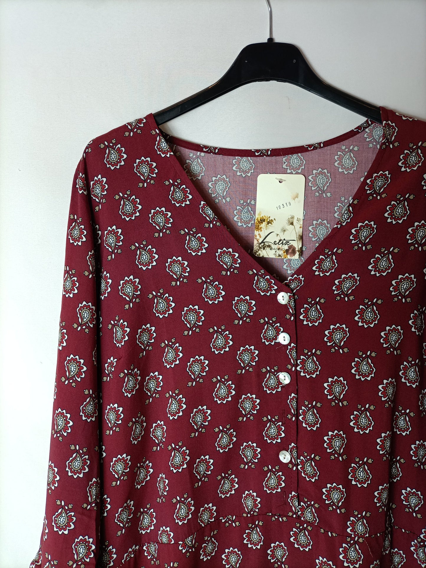 LETIZ. Vestido burdeos estampado. T U (m/l)