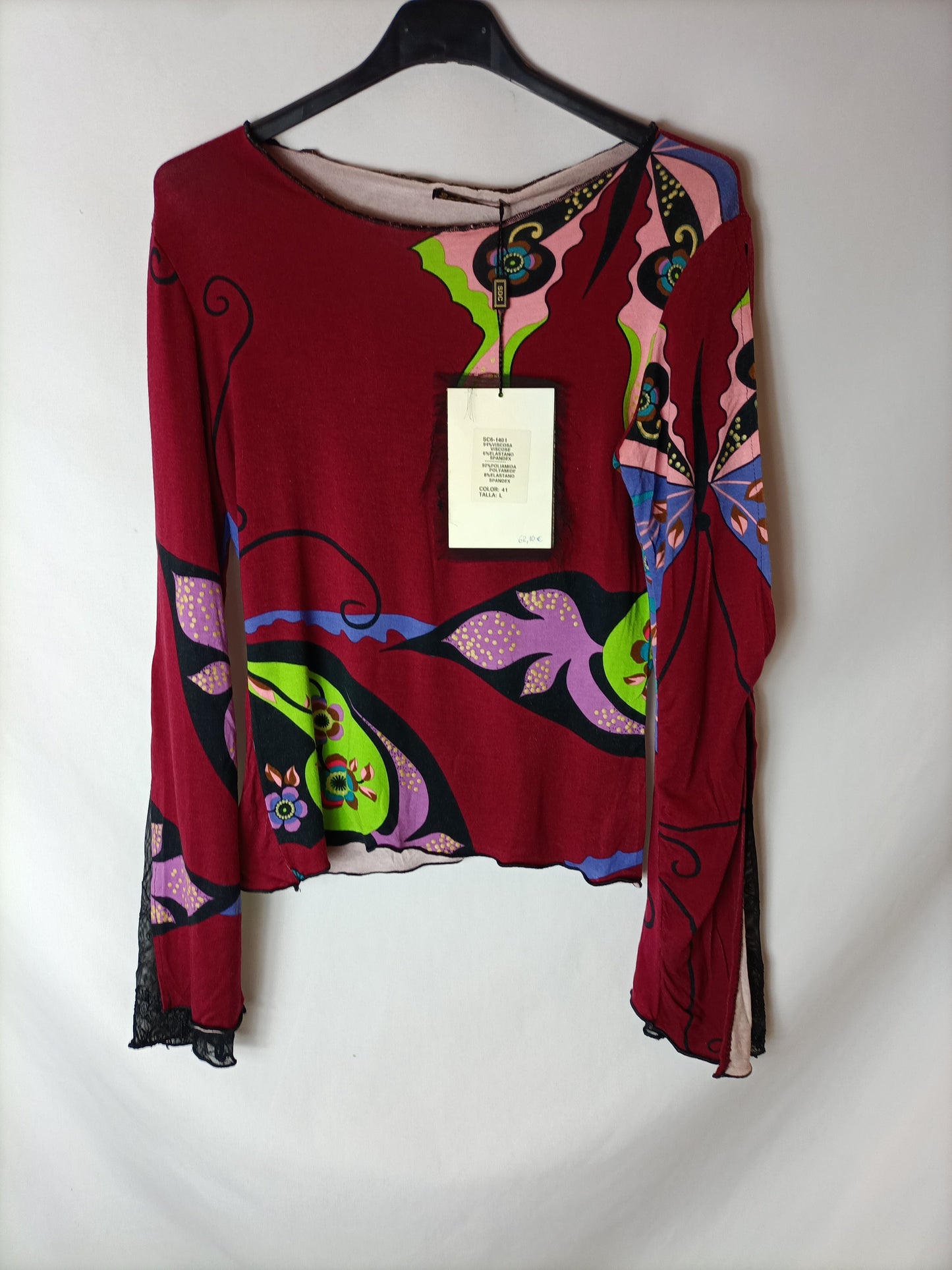 SORTIE DES CLASSES. Top burdeos estampado. T L