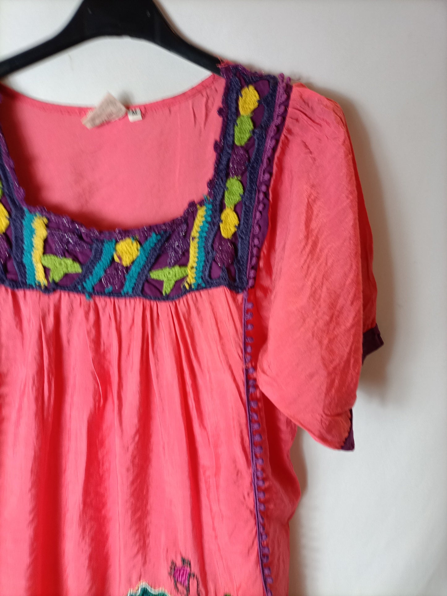 XIA GU. Vestido corto bordados. T M