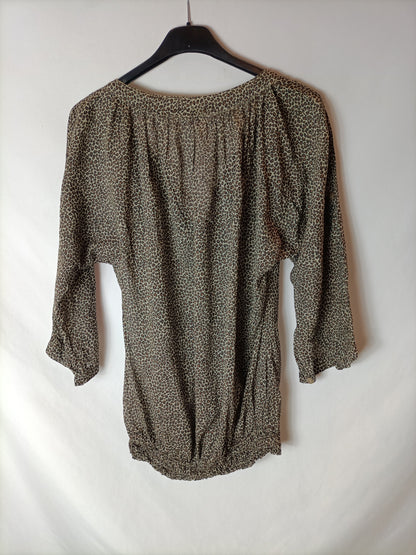OTRAS. Blusa animal print T.xl