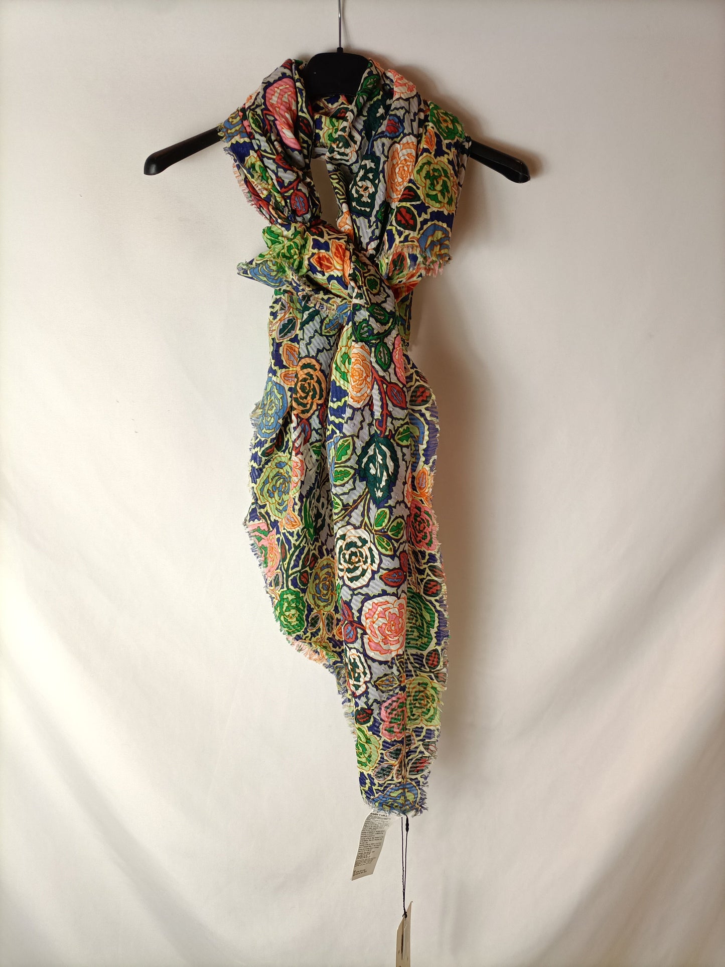 BIMBA Y LOLA. Fular flores