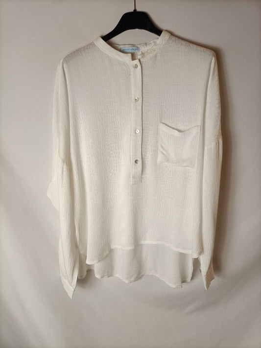 RENATTA&GO. Blusa blanca tejido animal print. T S