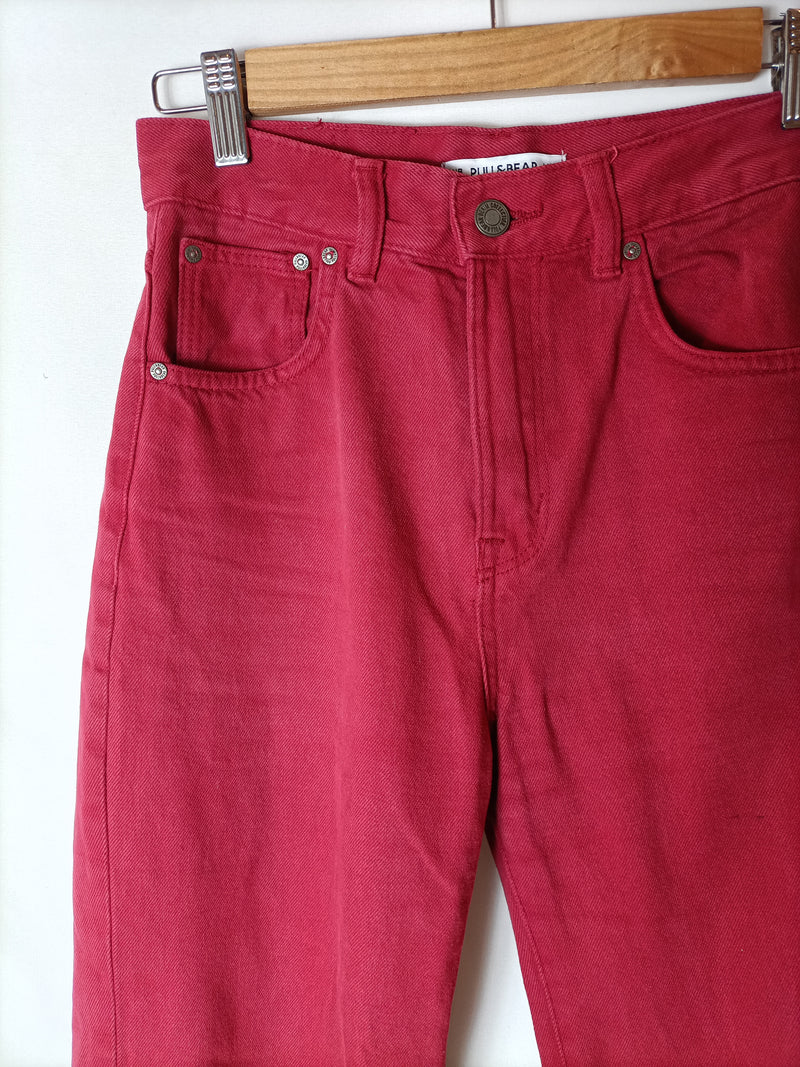 PULL&BEAR. Pantalón culotte rojo T.34