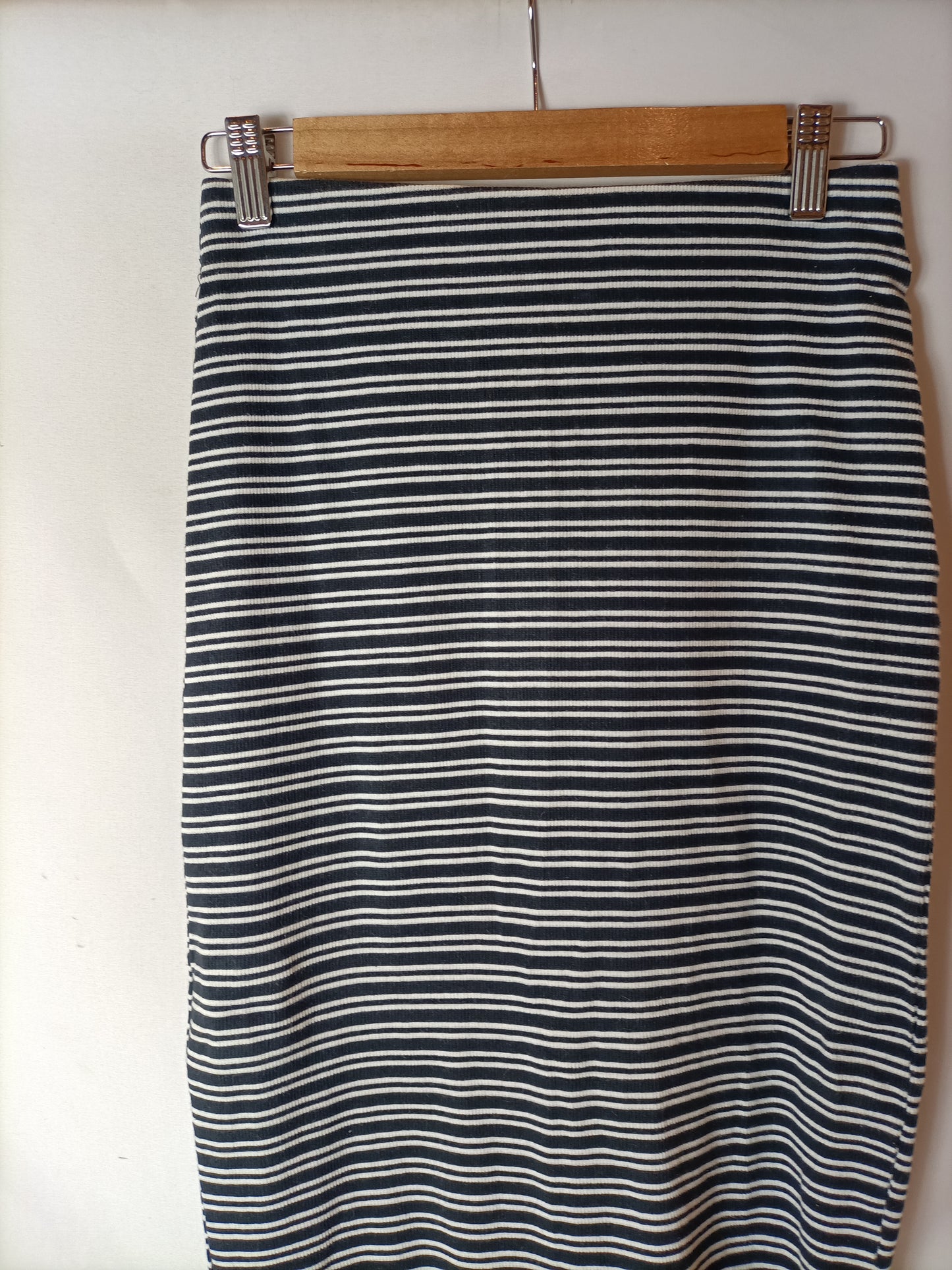ZARA. Falda entallada rayas T.m