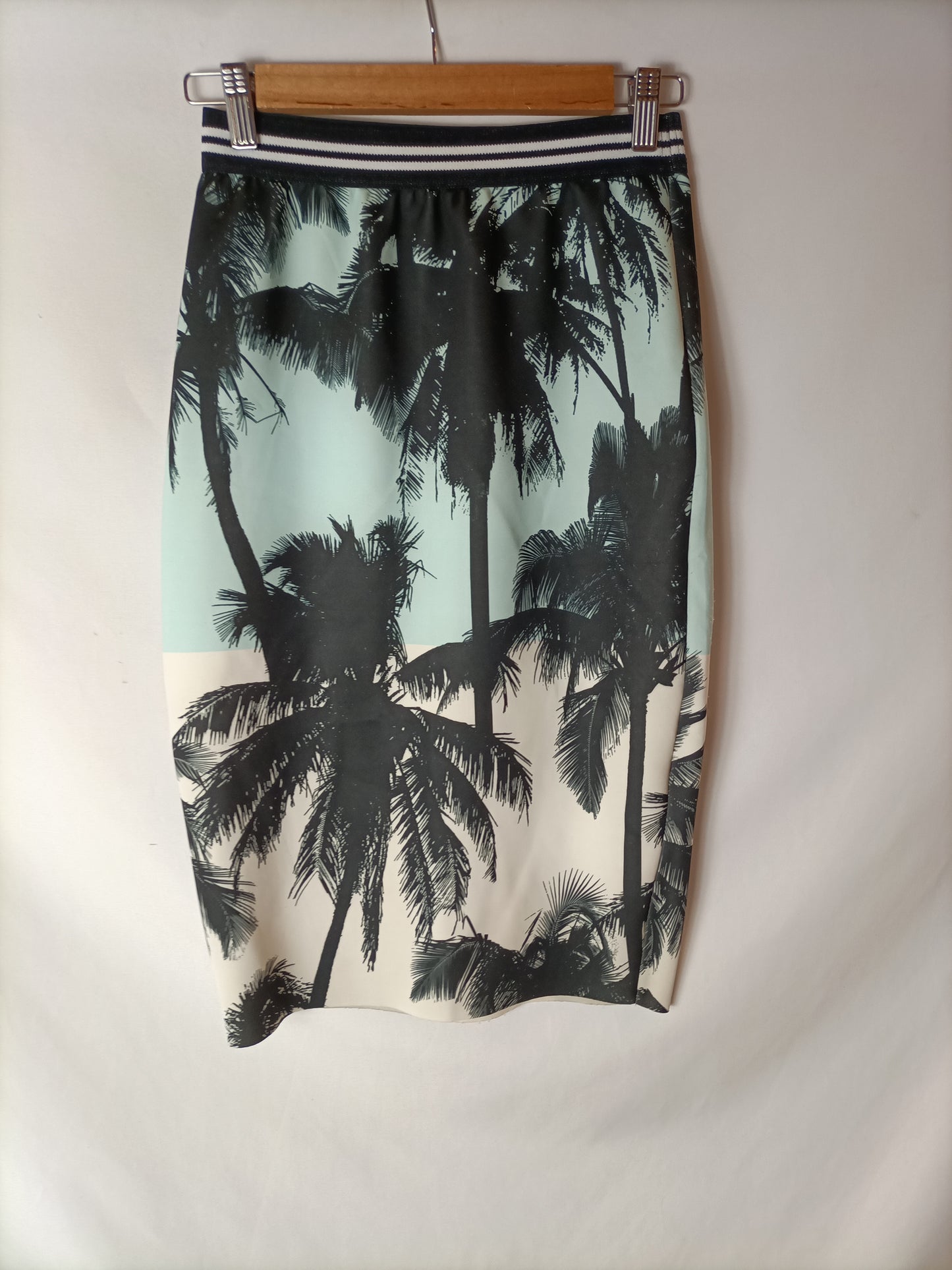 ZARA. Falda entallada palmeras T.m