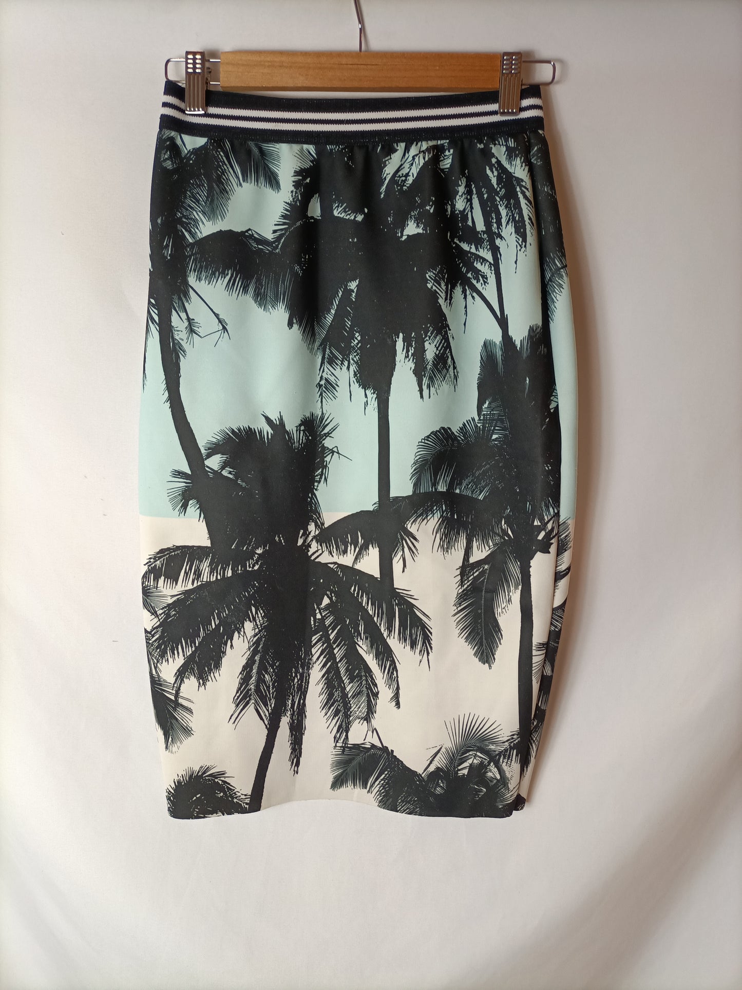 ZARA. Falda entallada palmeras T.m