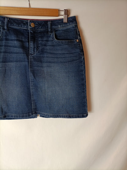 TOMMY HILFIGUER. Classic Ts denim skirt