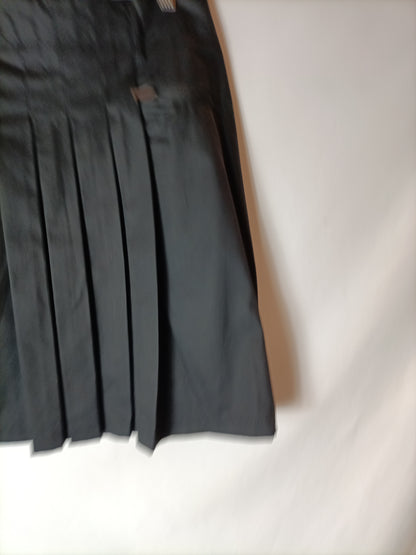 ZARA. Black pleated Ts skirt