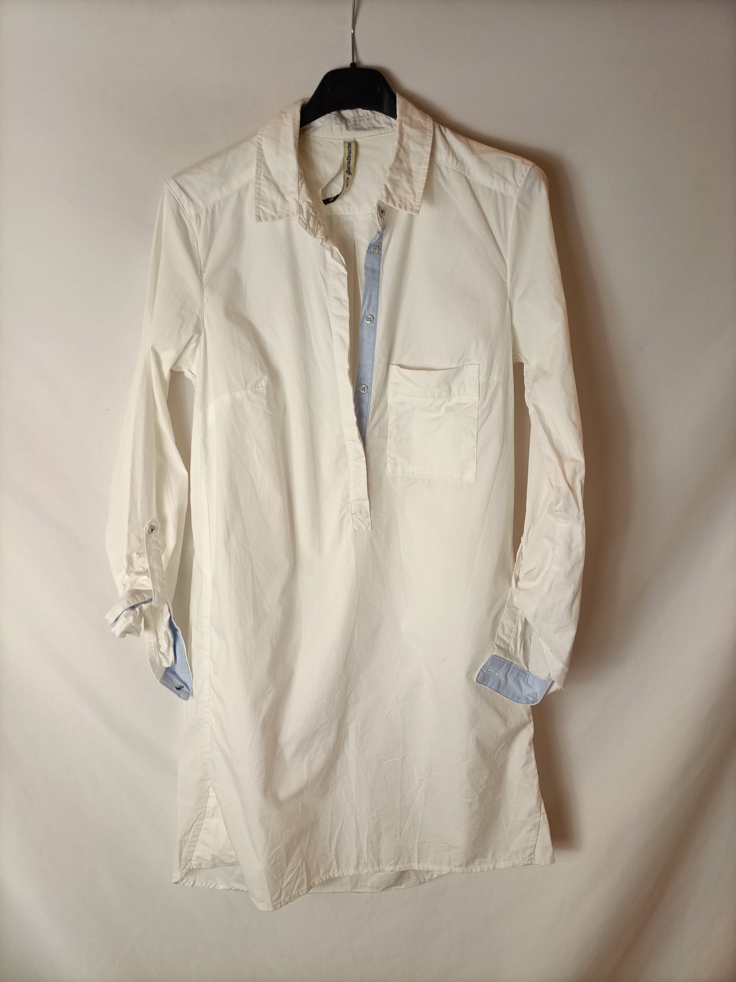 STRADIVARIUS. White Ts shirt dress