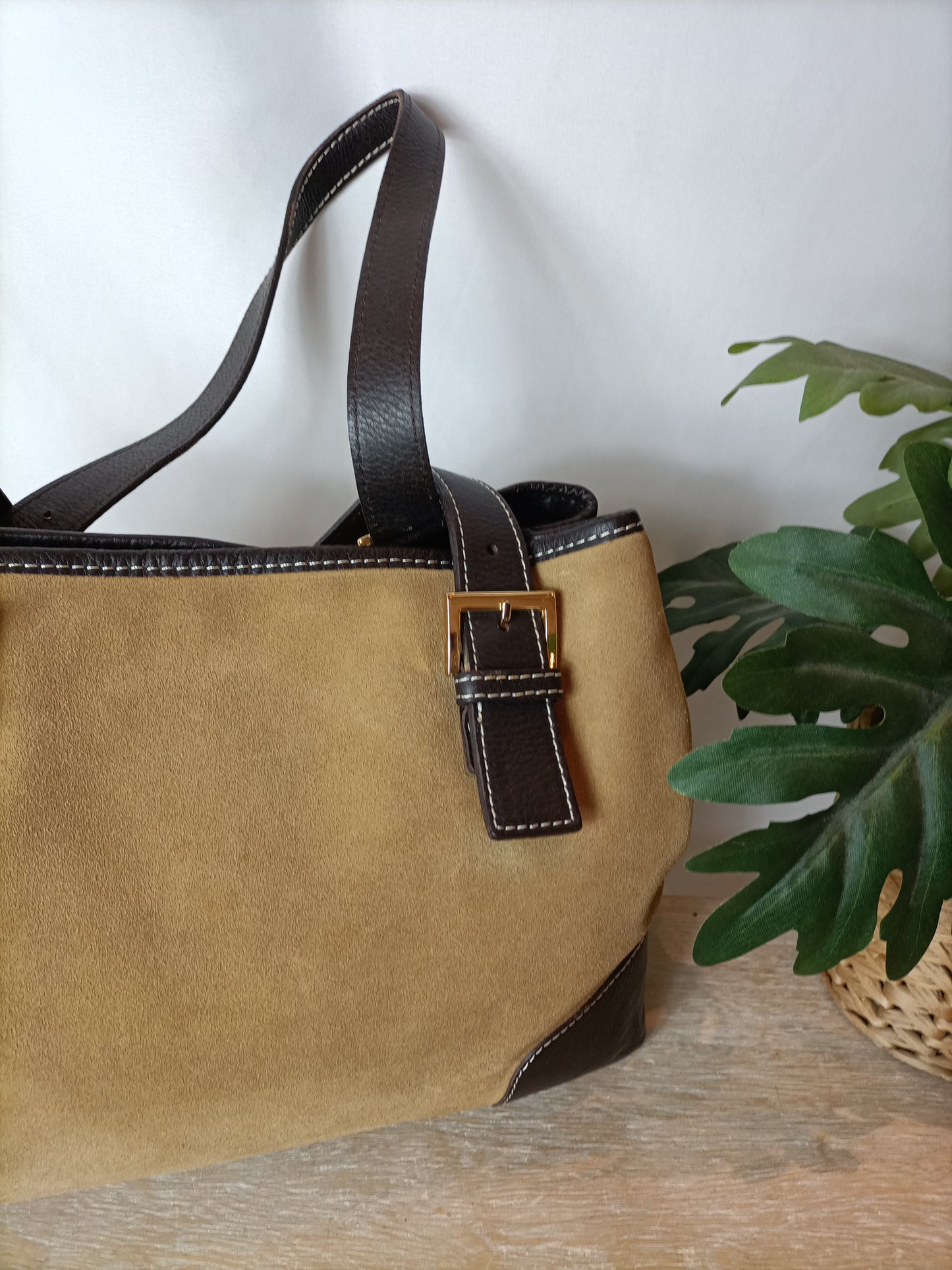 OTRAS. Bolso doble textura marrón (tara)