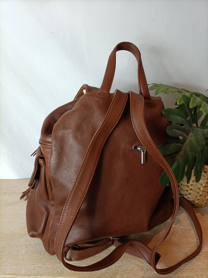 LURUEÑA. Mochila piel marrón