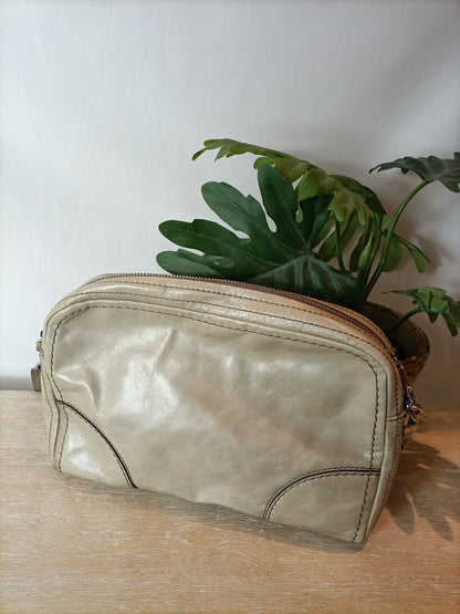 BIMBA Y LOLA. Bolso beige piel