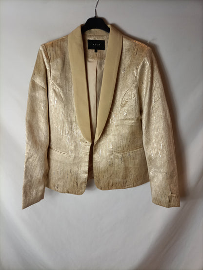 VILA. Gold texture blazer. TM