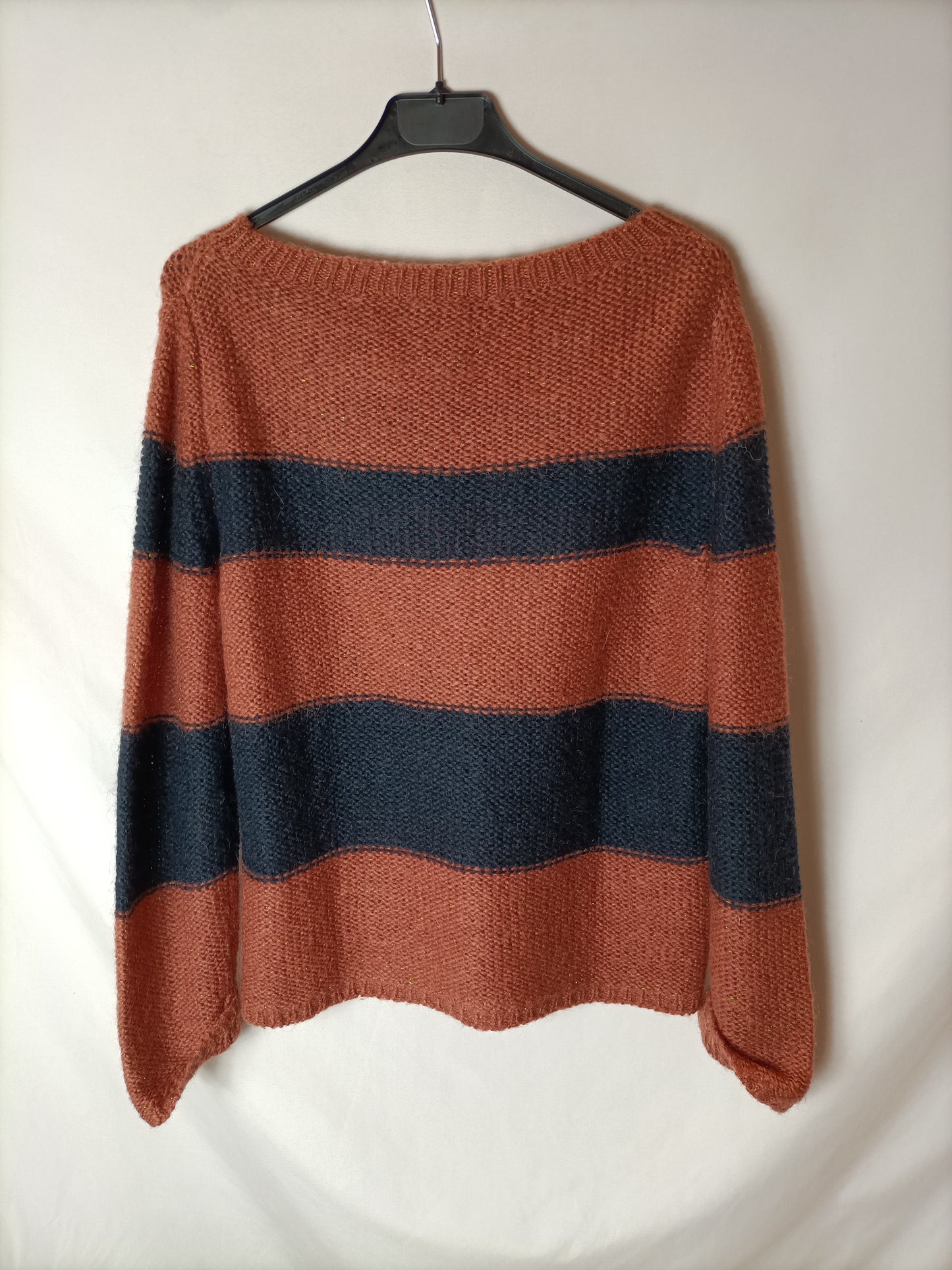 ESSENTIEL. Blue and pink striped sweater Tm