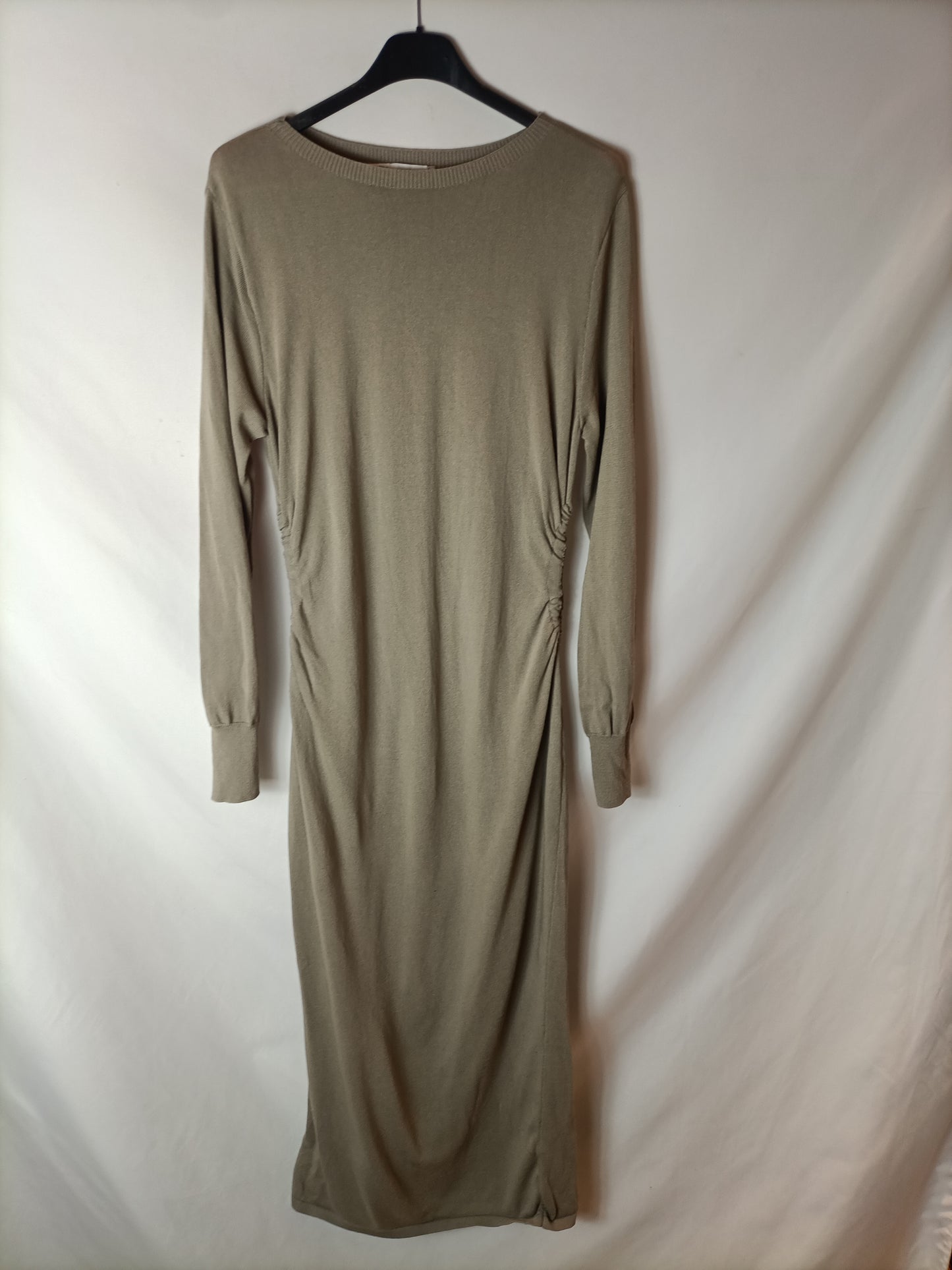 ZARA. Beige dress with Ts slits