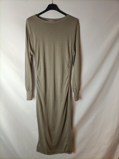 ZARA. Beige dress with Ts slits