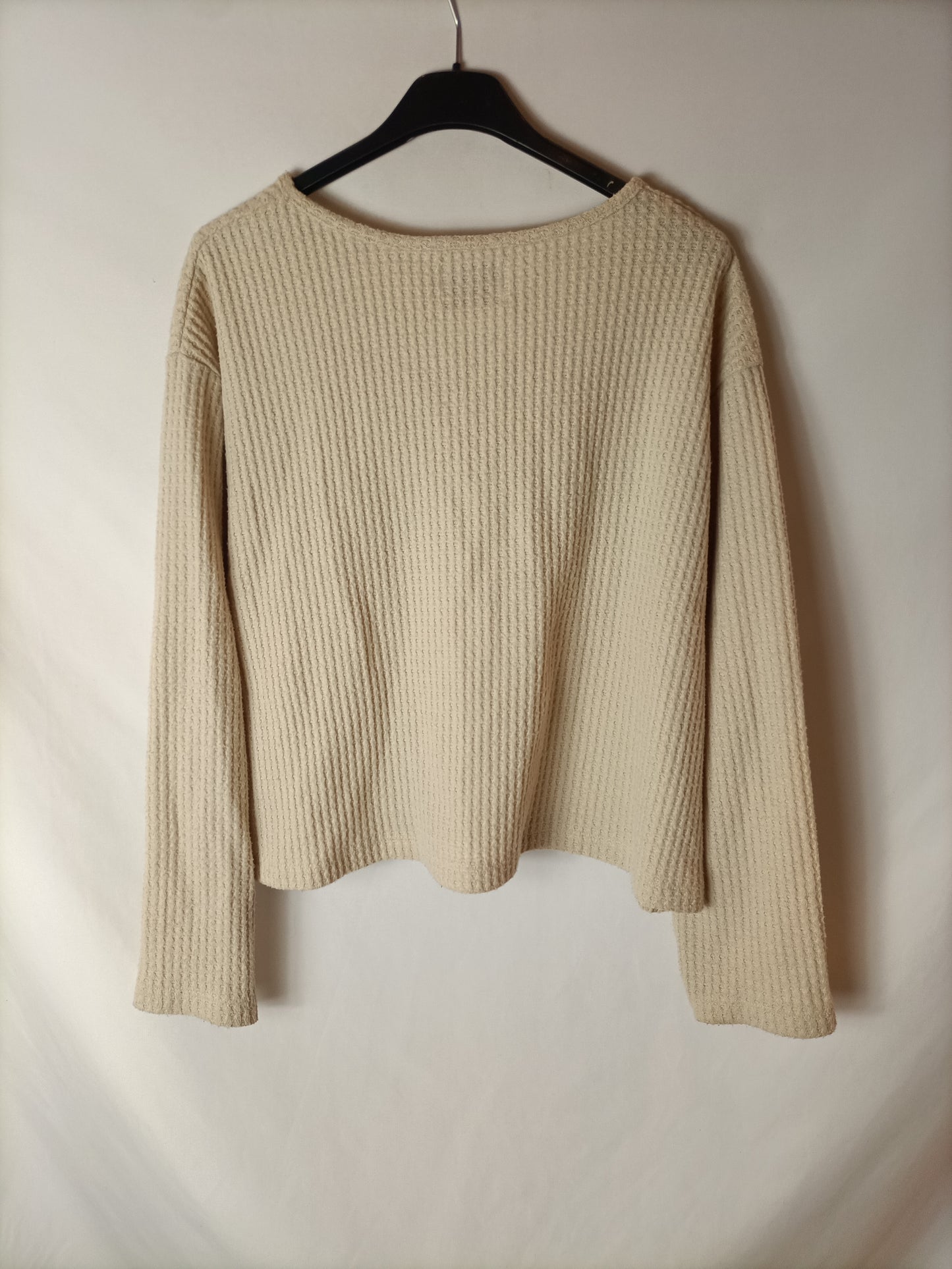 PULL&amp;BEAR. Beige Tl texture sweater