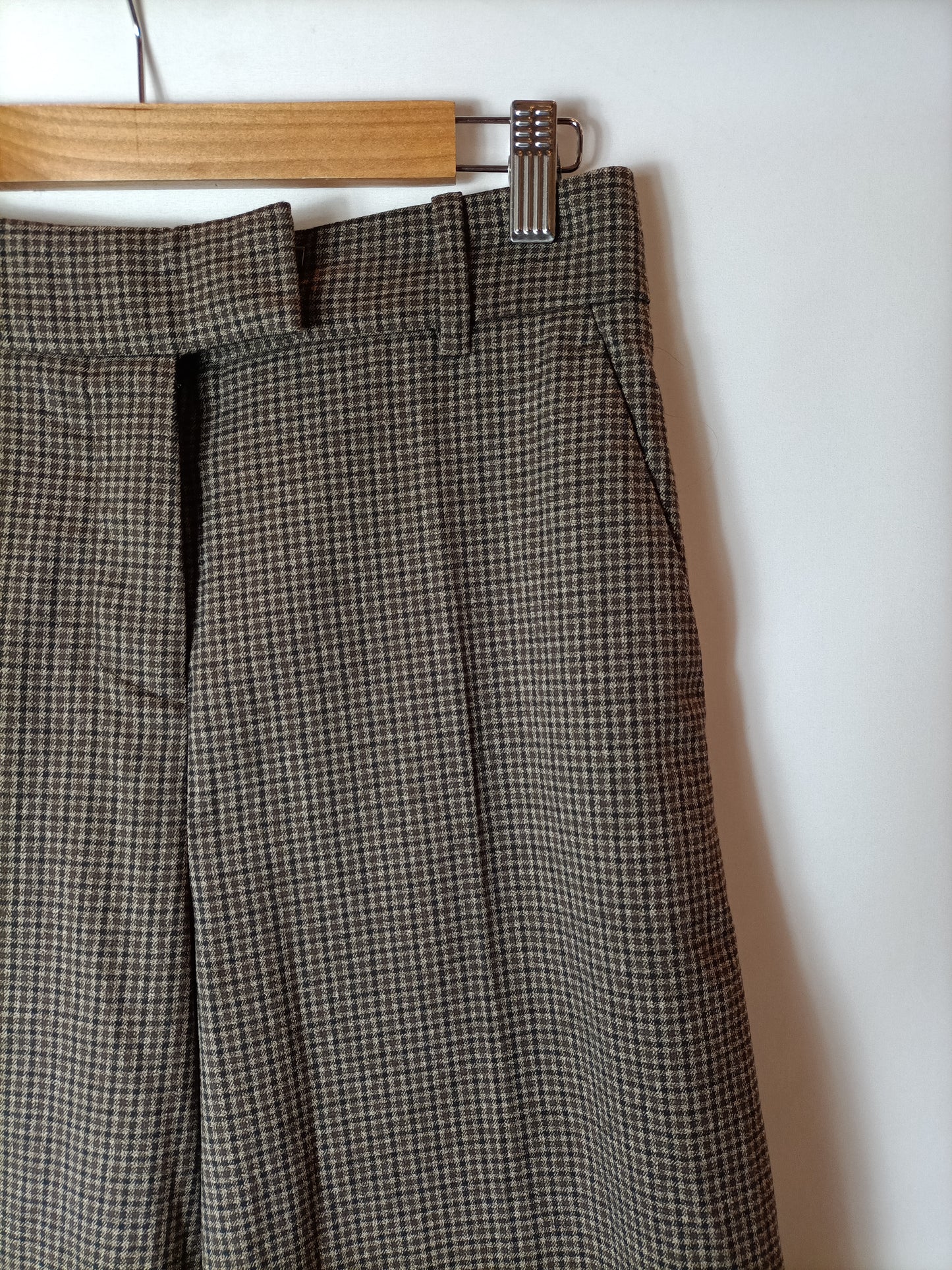 MANGO. Checked culottes. Size 36