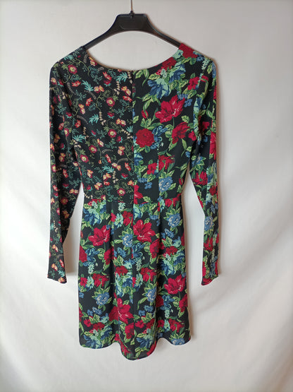 BERSHKA. Vestido negro flores T.xs