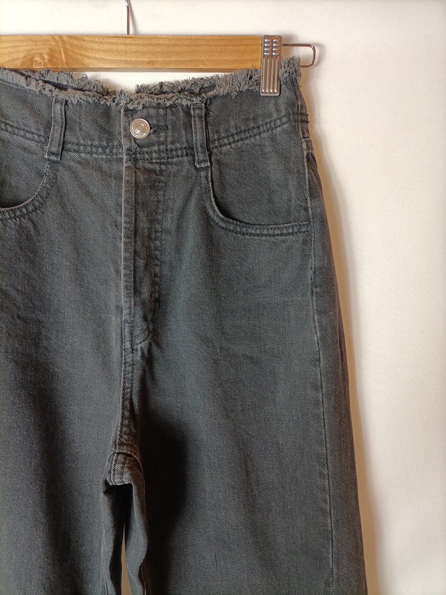 ZARA. Pantalón culotte negro T.34