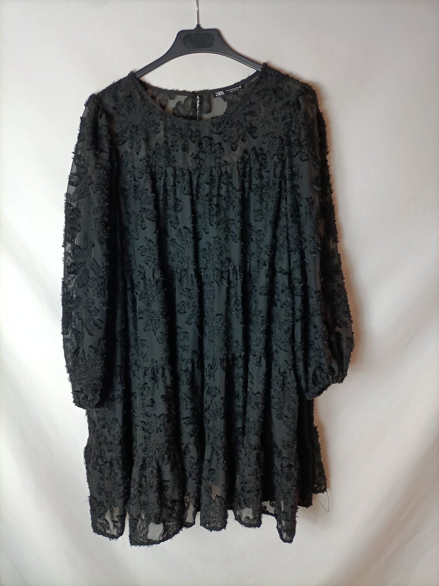 ZARA. Black textured Ts dress