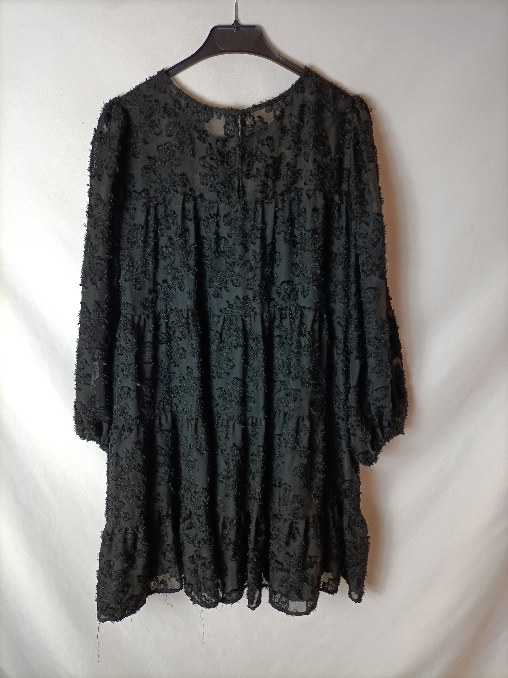 ZARA. Black textured Ts dress Hibuy market ZARA. Black textured Ts dress Hibuy market