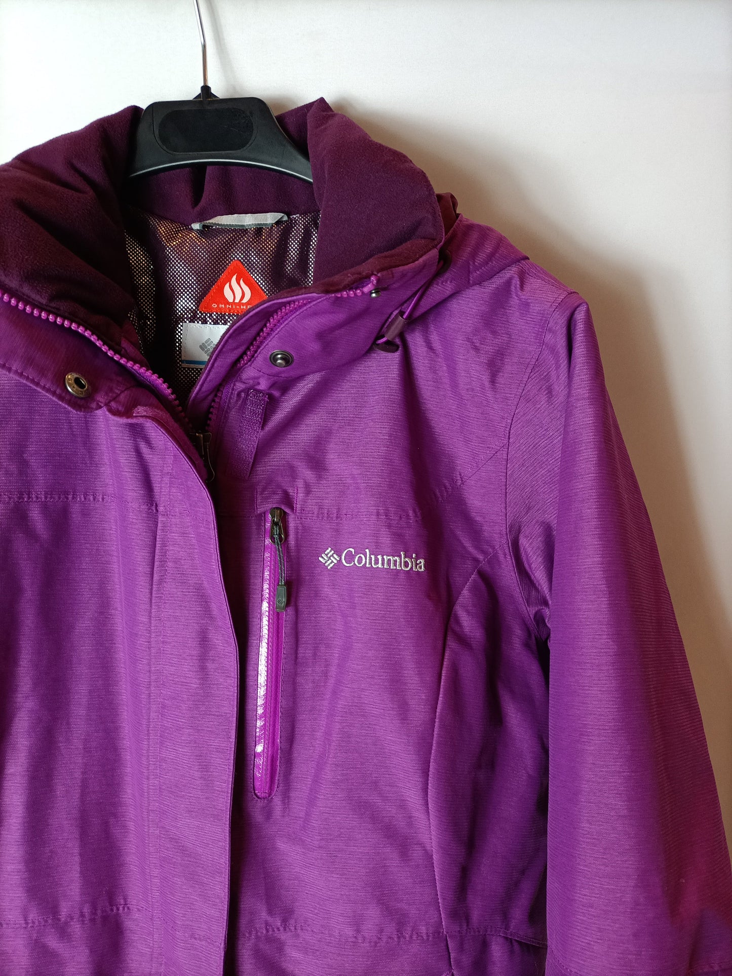 COLUMBIA. Dark Pink Coat Tm