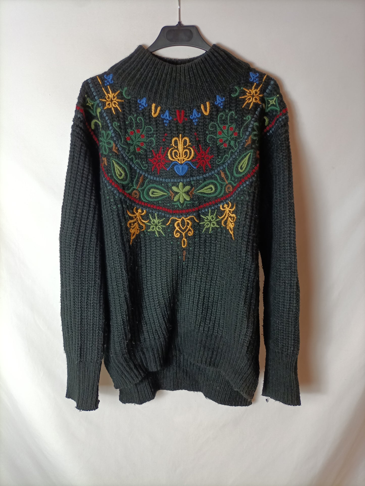 MULAYA. Jersey negro bordado T.s/m