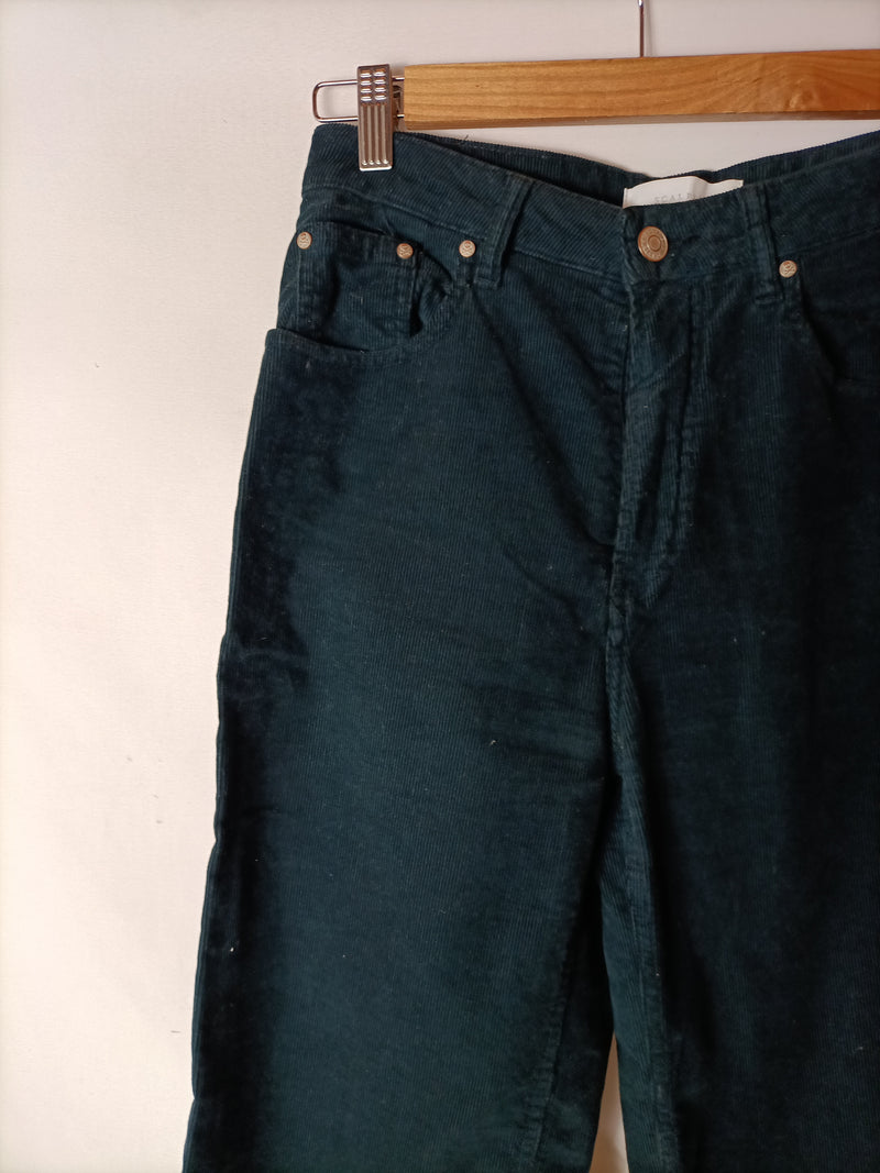 SCALPERS. Pantalón pana azul T.40