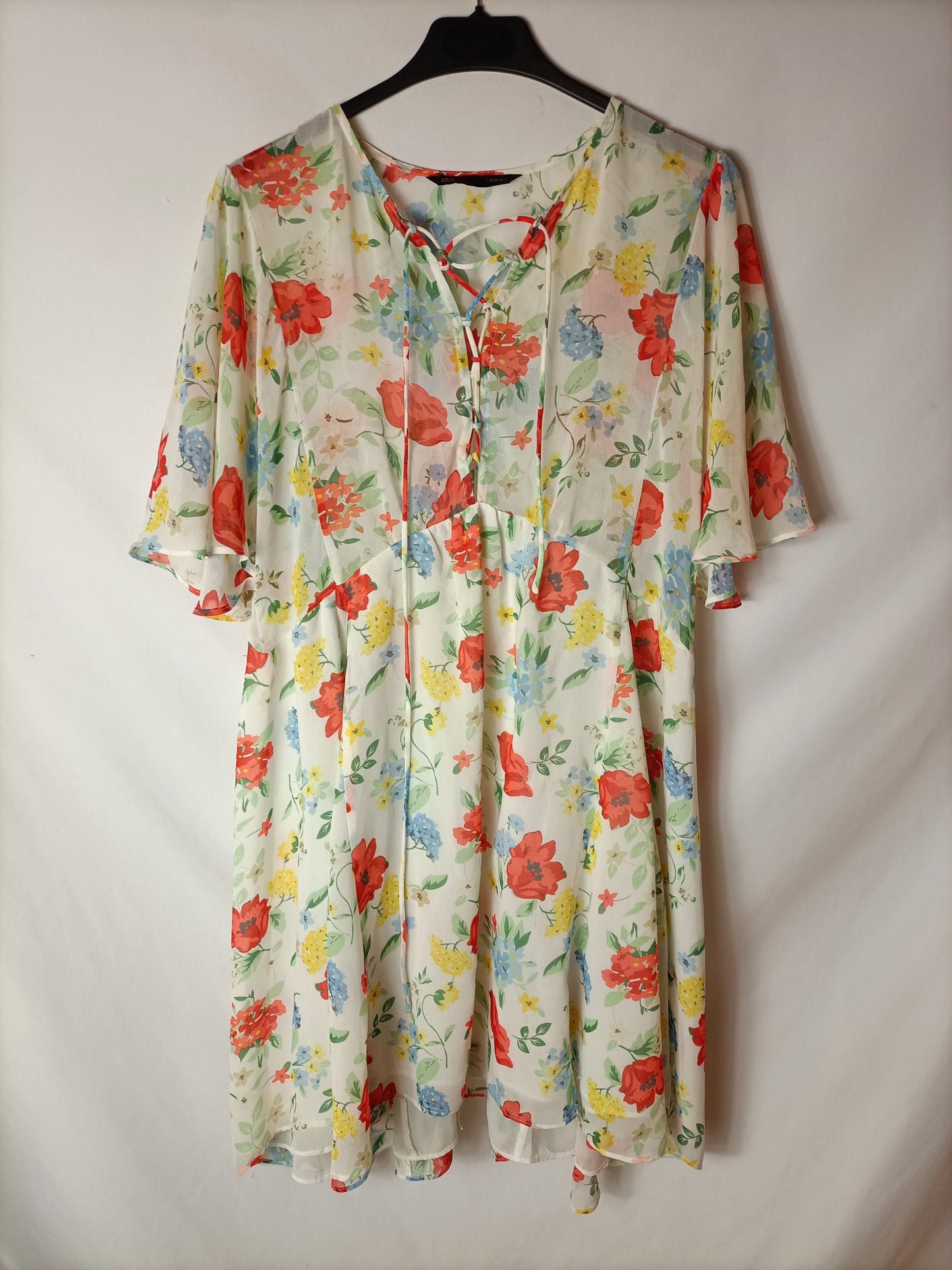 SFERA. Vestido corto flores T.l