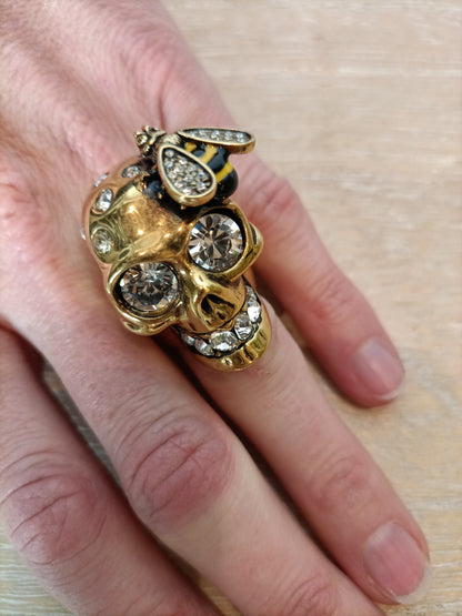 ALEXANDER MCQUEEN. Solid stone skull ring